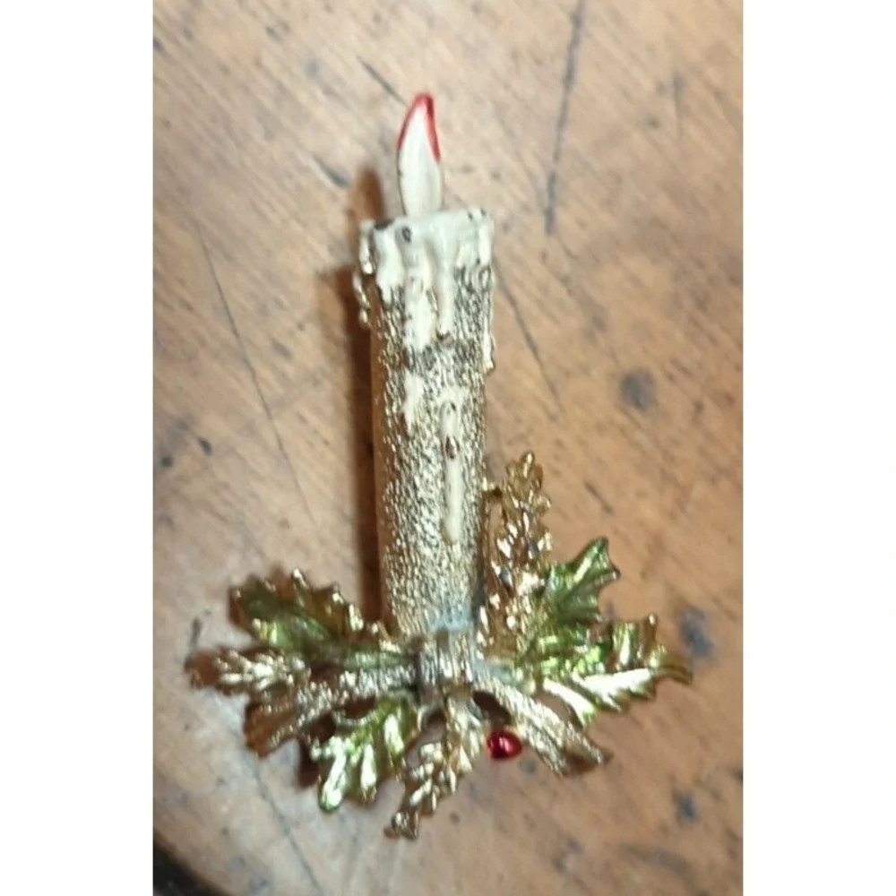 Vintage Christmas ‎ Holiday Retro Brooch Pin Very Pretty